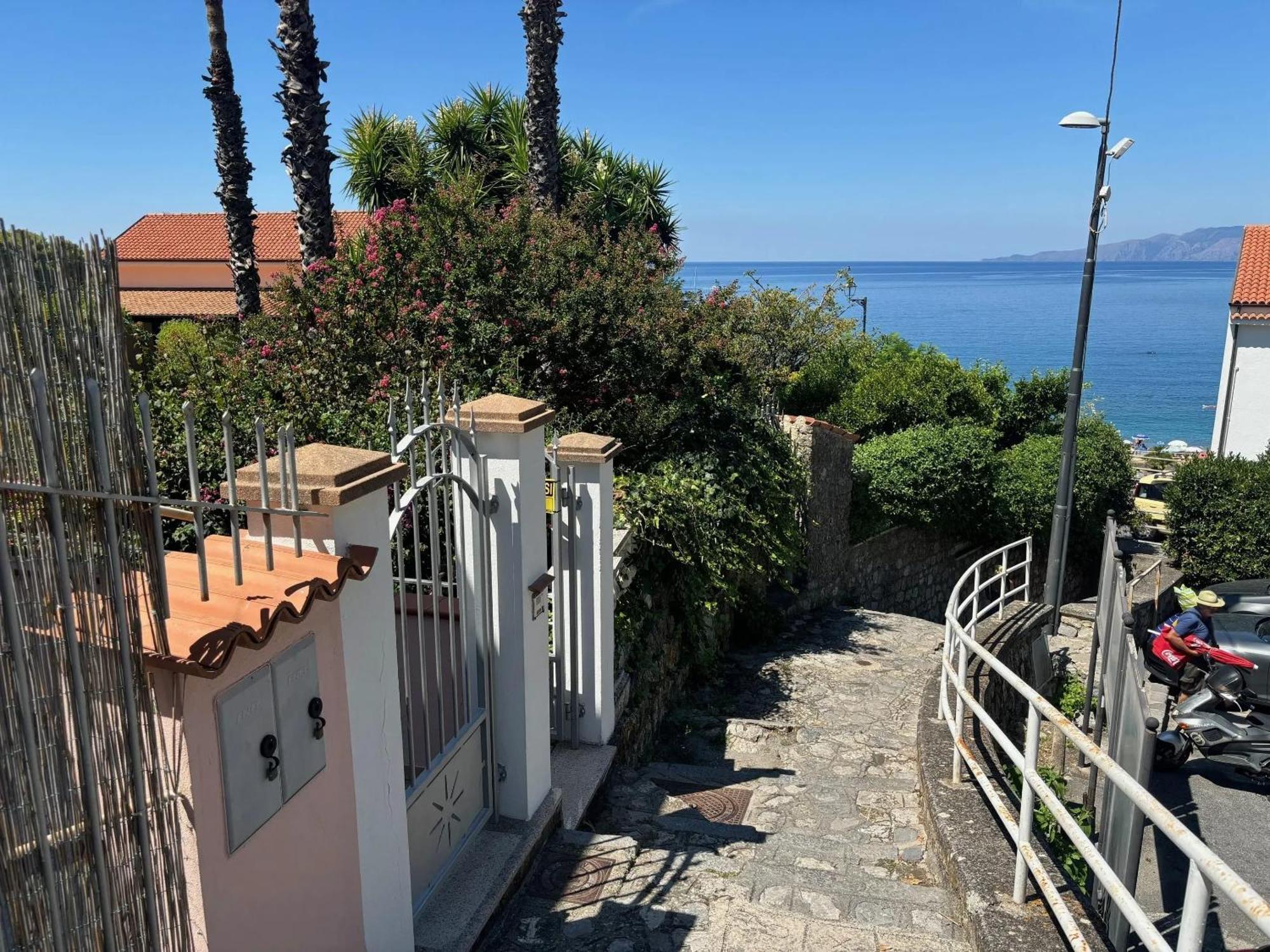Comfortable Apartment In Maratea With Sea View 95 M² + Parking Екстер'єр фото